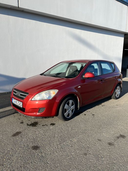 Autoturism Kia Ceed