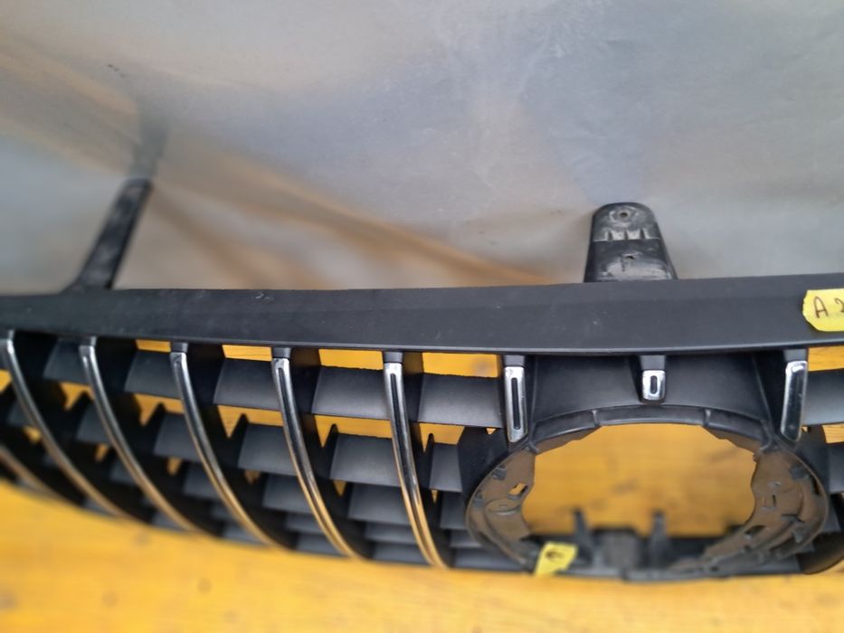 Грил решетка Mercedes A253