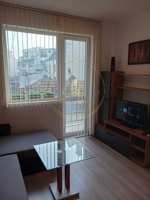 Дава се под наем Двустаен апартамент в Варна, Бриз - 55 кв.м за 500 € - Снимка #3