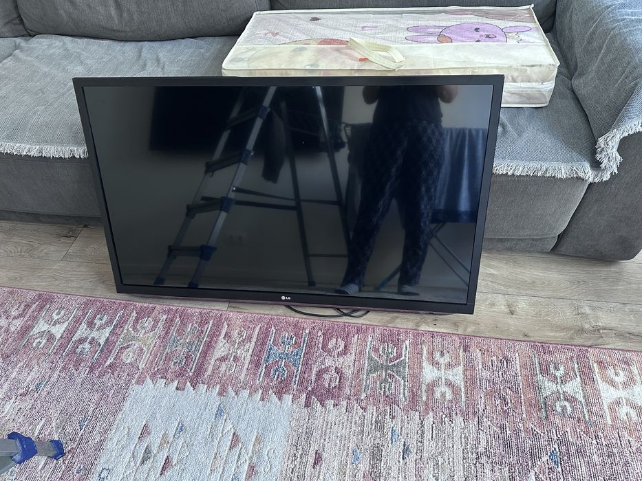 Продам телевизор