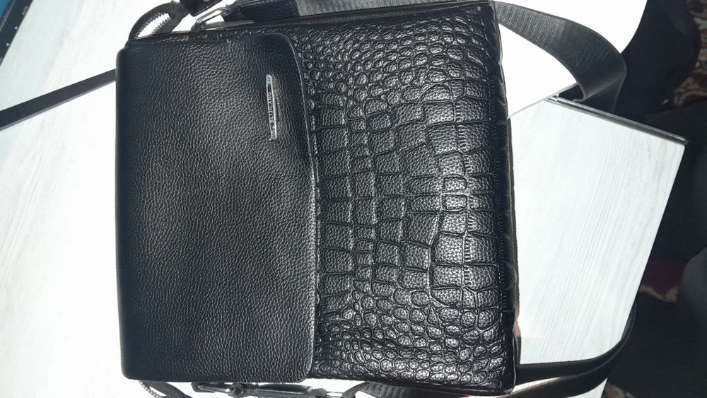 Сумка через плечо,кожа качественная