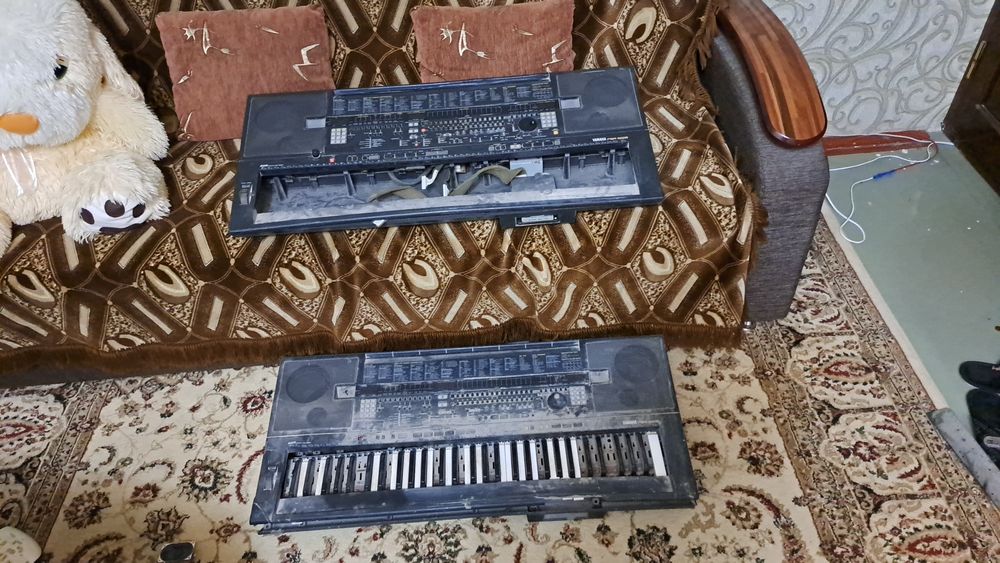 Продам две штуки Yamaha SQ16