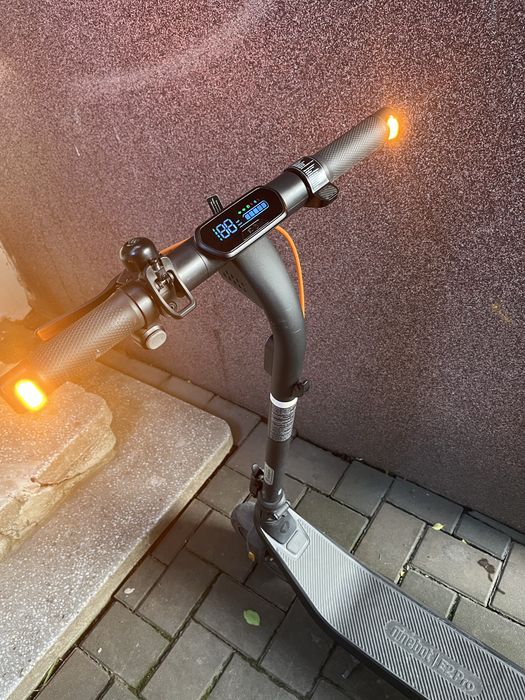 Trotineta Electrica NineBot E2 Pro