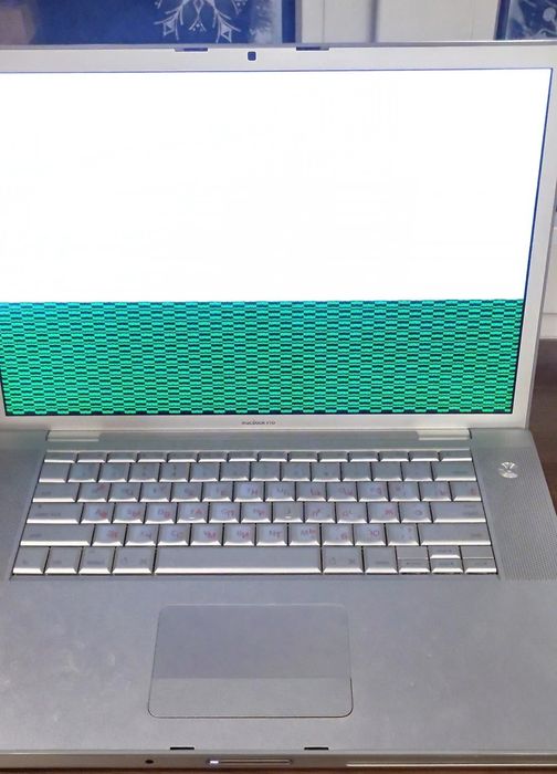 На запчасти Macbook Pro 2007