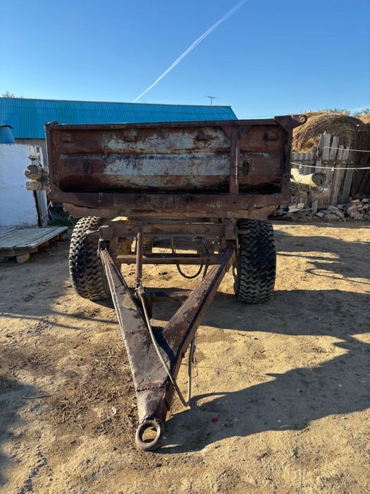 Трактор МТЗ-80 .