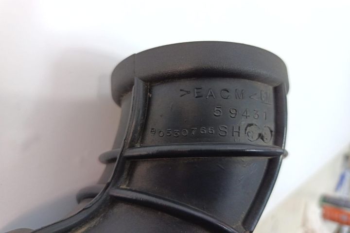 Tubulatura admisie aer 90530766SH Opel Astra H (facelift)