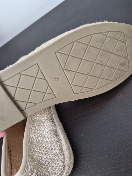 Espadrile tip slip on fără șireturi