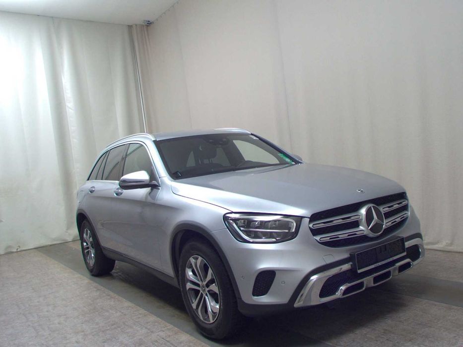 Mercedes-Benz GLC 200 d 4Matic Pret: 34.500 EUR CU TVA INCLUS