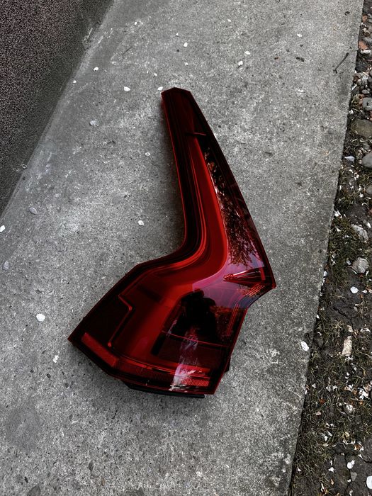 Stop stânga volvo v 90.cod:32293876.