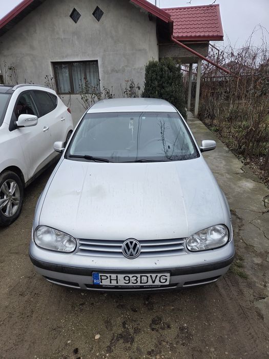 VW Golf 4 1.6 benzină, climatronic, acte la zi bonus 4 jante tablă