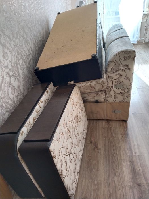 Продам угловой диван