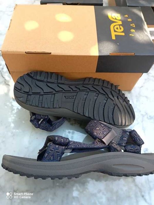 Sandale Teva 44.5, 45.5 si 47