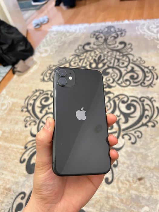 Продам айфон 11 128гб памяти срочно