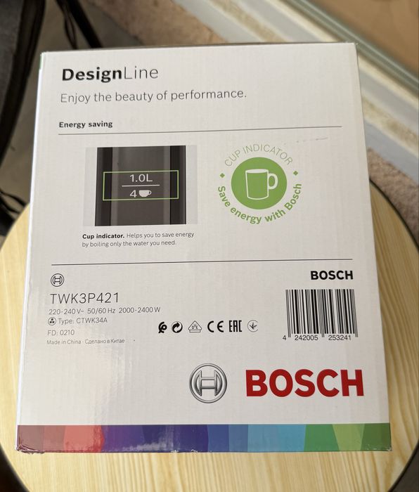 Продавам електрическа кана Bosch DesignLine TWK3P421