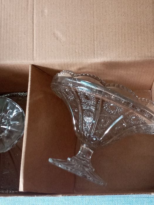 Продам конфетницу