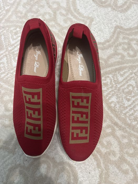 Продам балетки продам