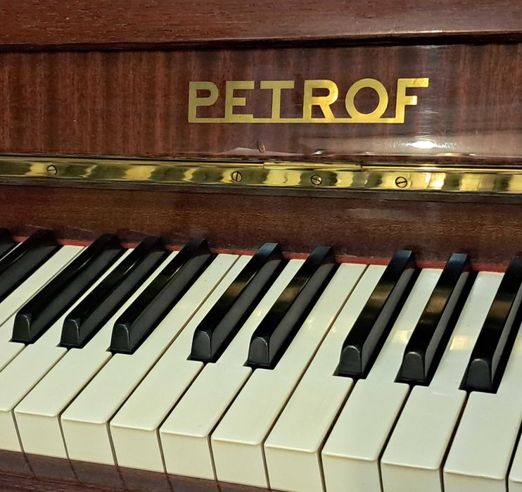 Petrof пианино продам