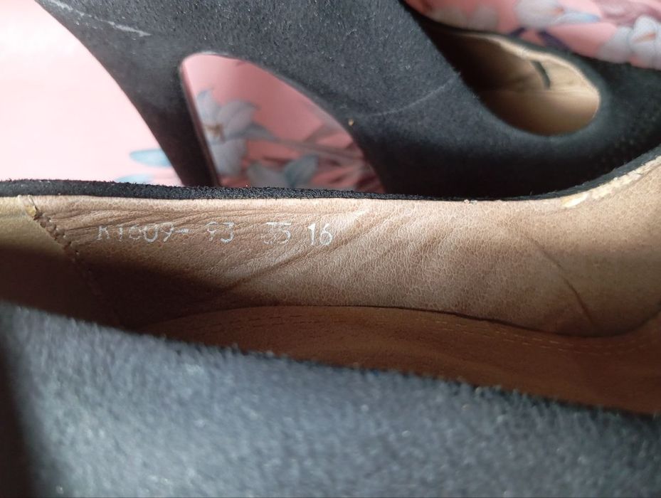 Женский замшевый  туфли сатылады.