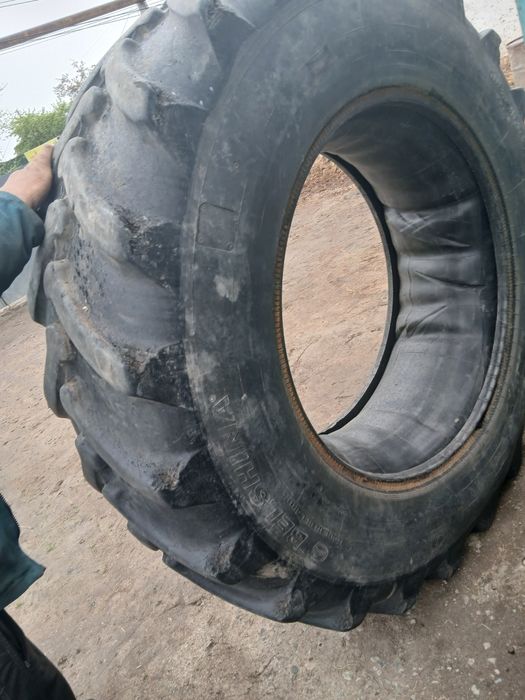 Шины для трактора  размер 18.4.34