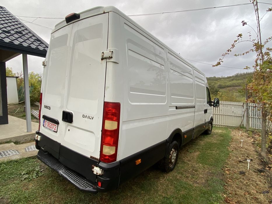 IVECO DAILY 35S13 – 2.3 DIESEL – 2012 – 4.200 €