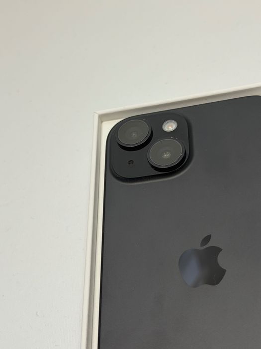 Apple iPhone 15 Black 128ГБ