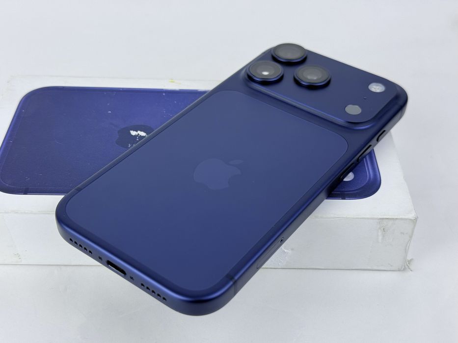 Apple iPhone 17 Pro 256GB Blue 22 Заряда! Гаранция!