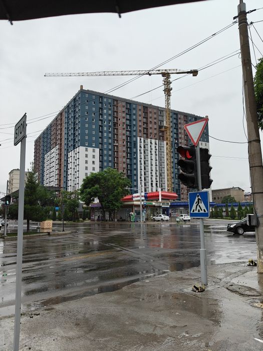 1 хонали уй сотилади 1 этаж (новостройка)