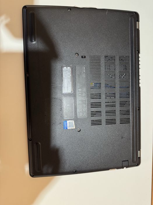 Лаптоп Acer TravelMate P214