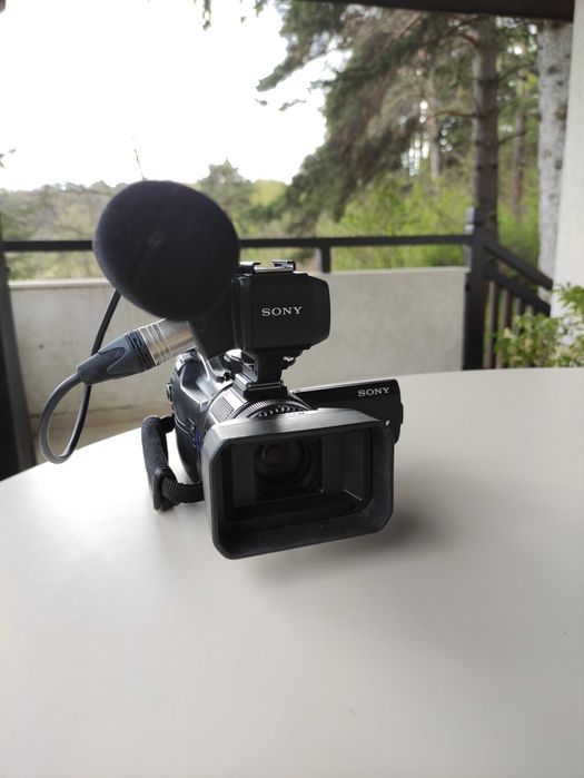 Kамера Sony HDV 1080I/ mini DV  --- HVR-A1E