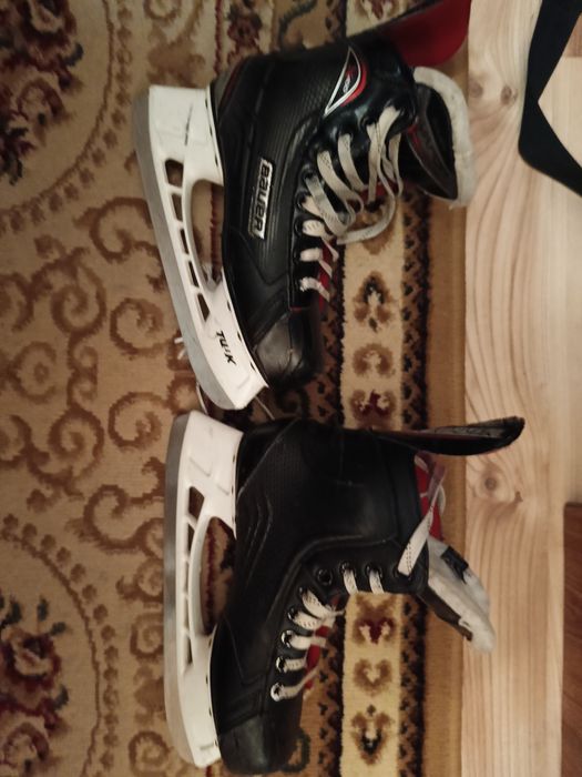 Хоккейные коньки bauer vapor