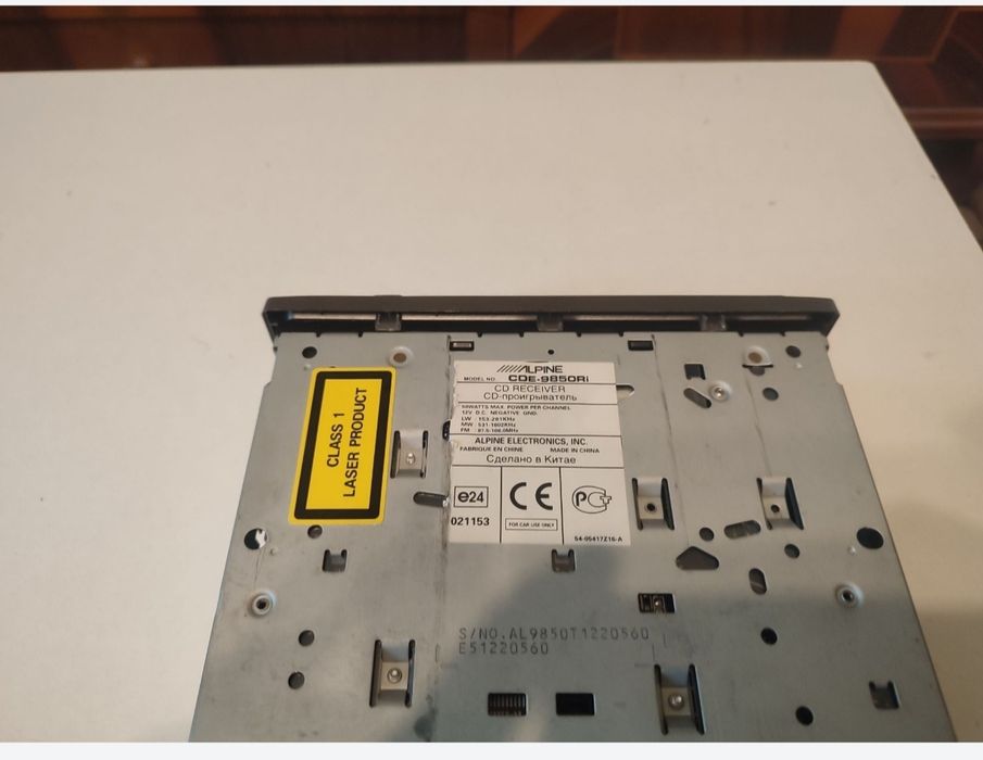 Radio cd auto alpine original.