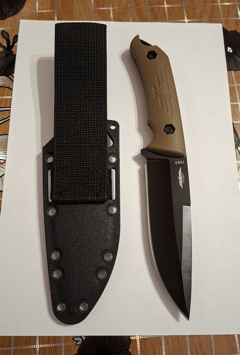 Cuțit  vânătoare / drumeție / supraviețuire / tactic / 26cm