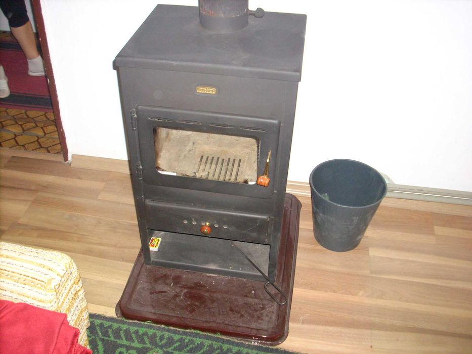 продавам три броя камини на твърдо гориво-прити