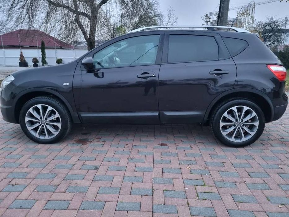 Nissan Qashqai 2010 diesel, 4.499 € — imagine 3