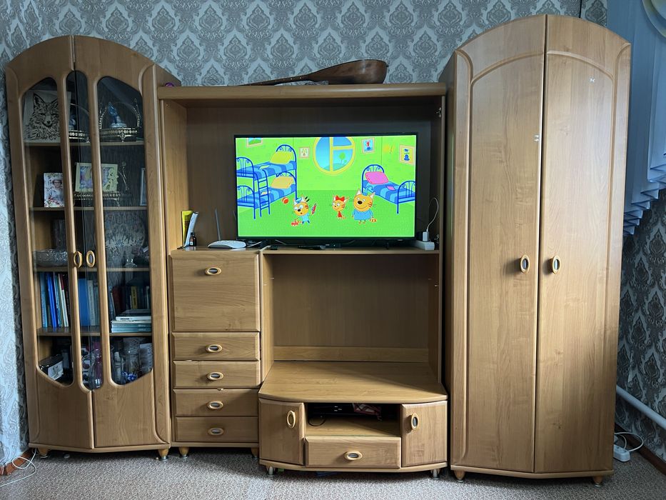 Продается Стол обеденный раздвижной