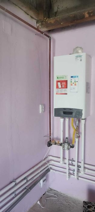 Casa 4 camere + spatiu comercial stradal + teren 1500 mp