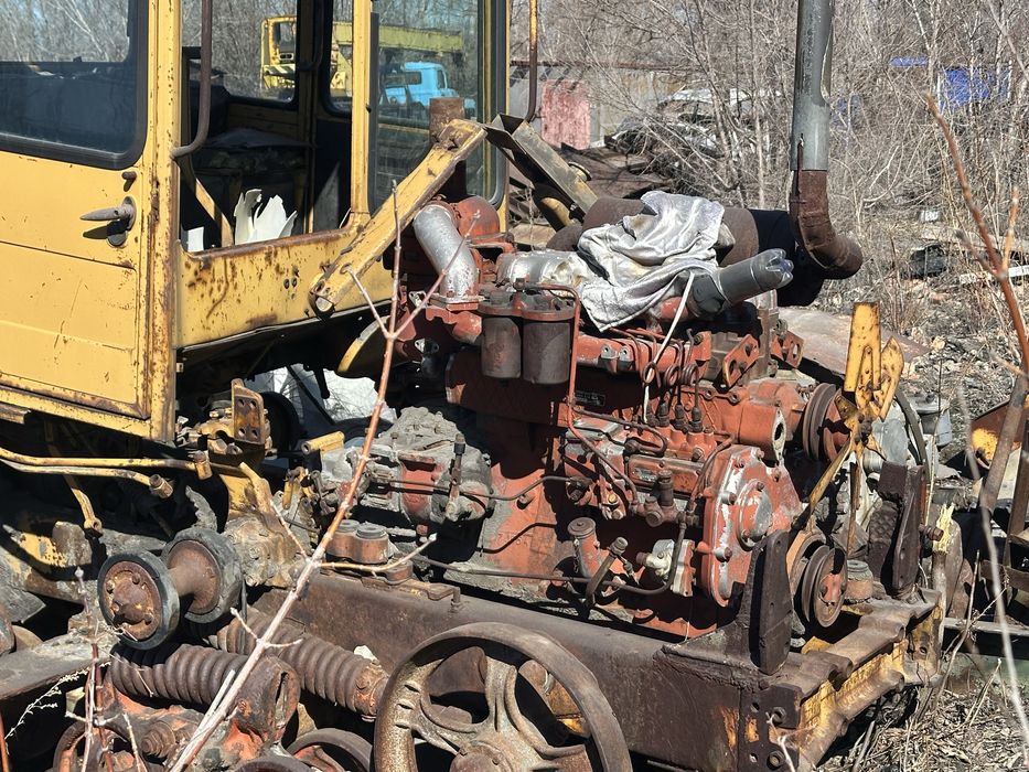 ДТ-75     Трактор