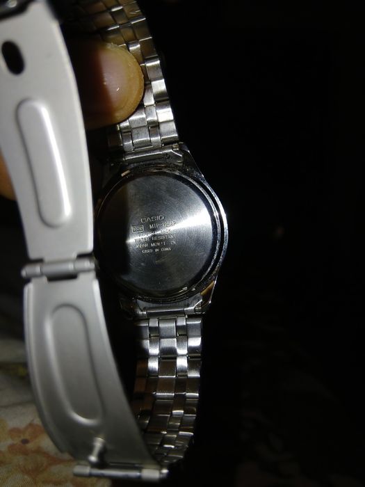 Vand ceas casio water rezistent