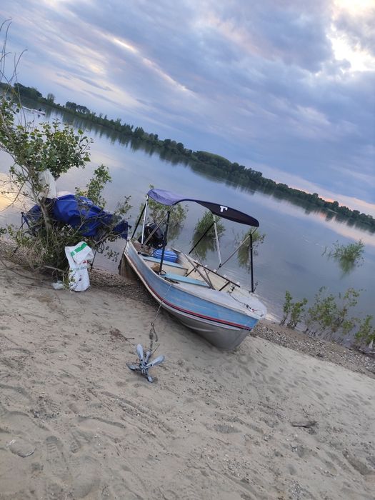 Canadian 4.30m Suzuki 9.9CP