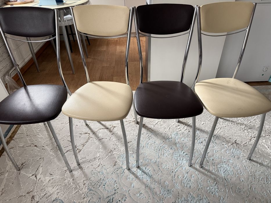 Кухонные стулья 4 шт