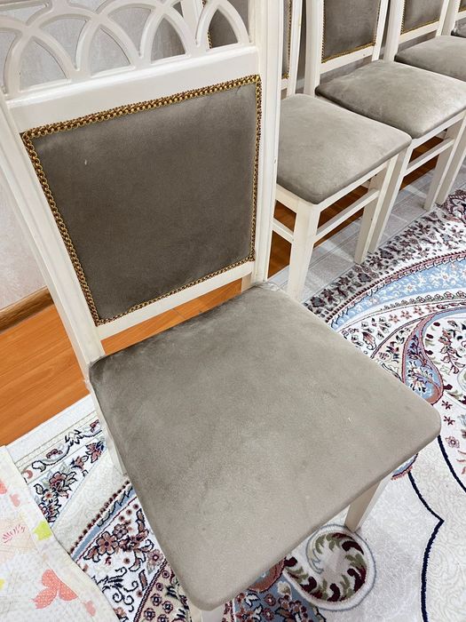 Стулья в отличном состоянии