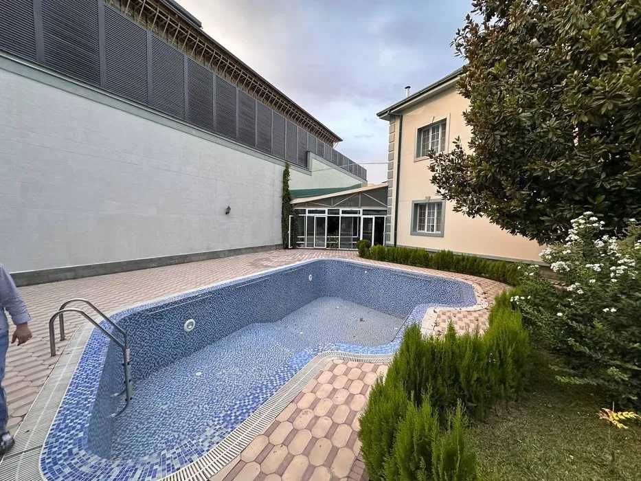 Дом 13 соток махалля Садаф ,Карасу ,Фасад 40 метров ,можно разделить