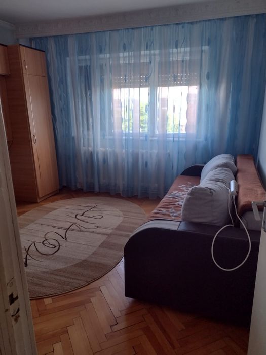 Apartament cu 2 camere de închiriat