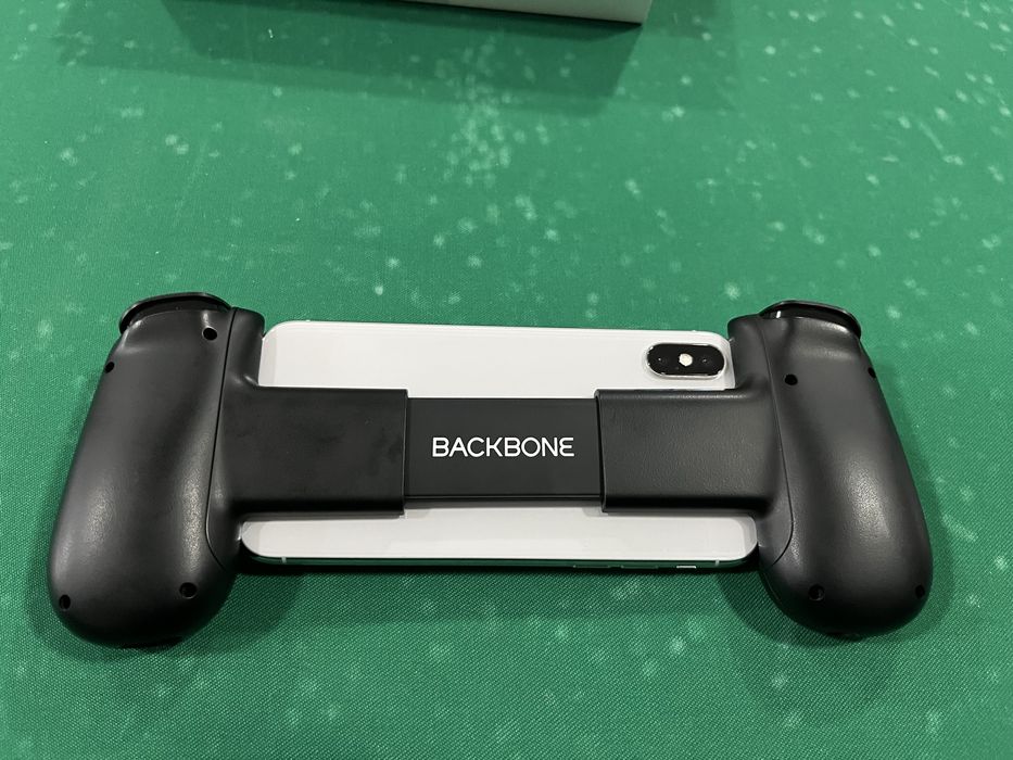 Backbone One Lightning