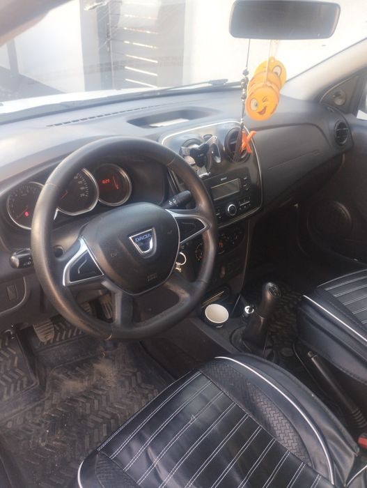 Vând Dacia Logan 2