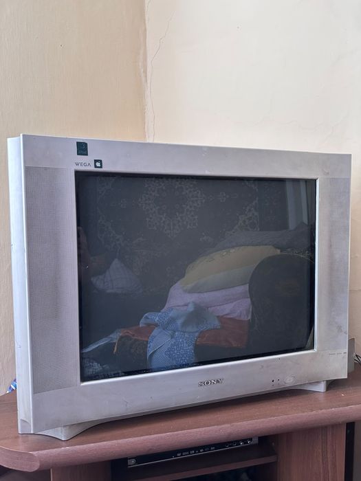 Отдам бесплатно телевизоры