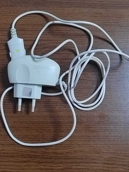 Adaptor Binatone și încărcător Cuwan