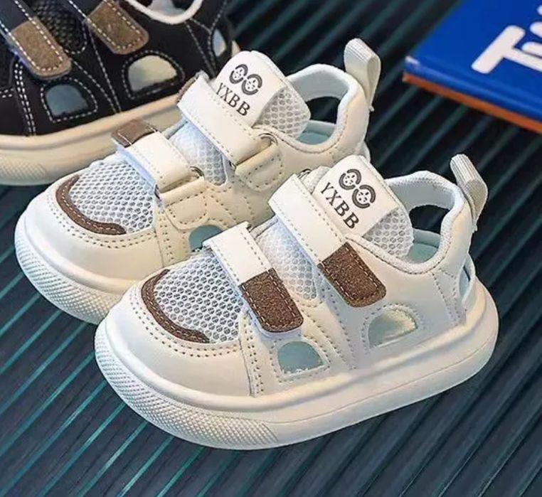 Продам новые детские сандали облегченные