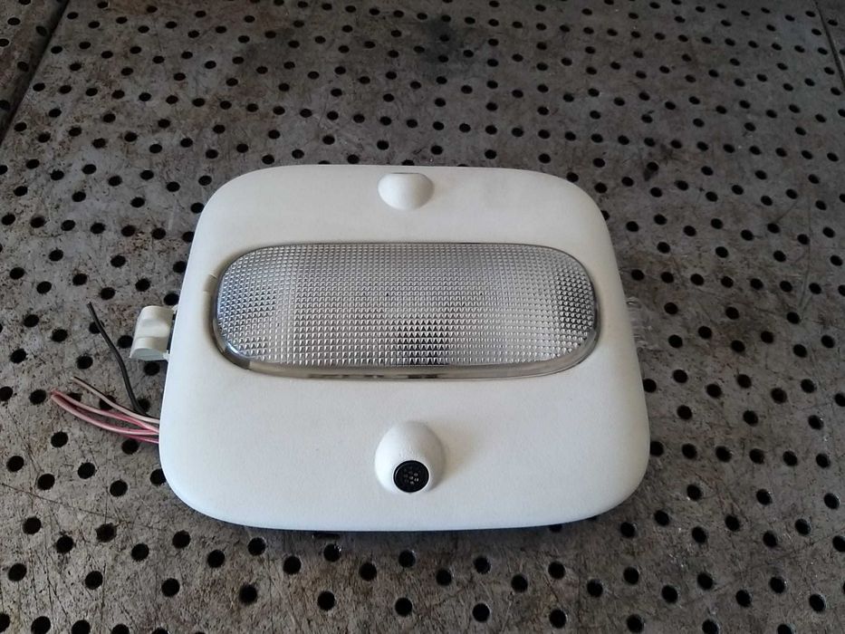 Plafoniera lampa plafon jeep patriot 2006
