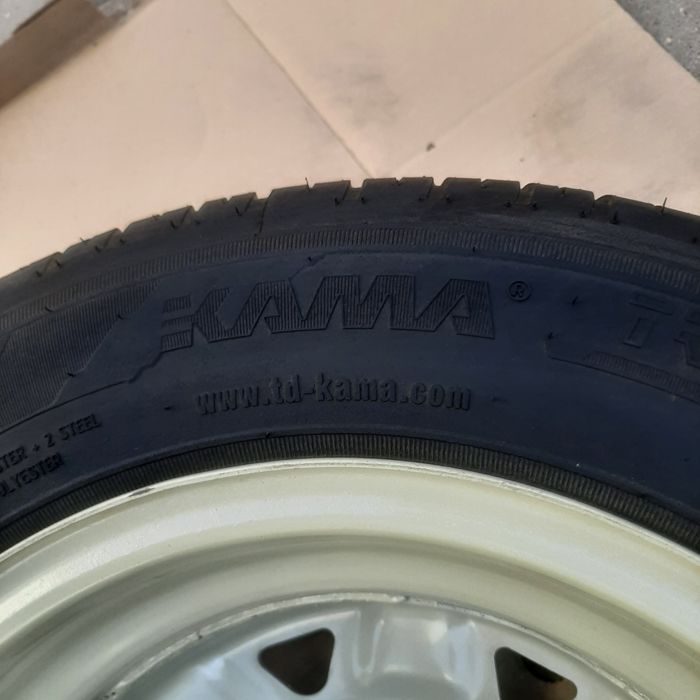 Продам 165/70/r13  2шт от ВАЗ